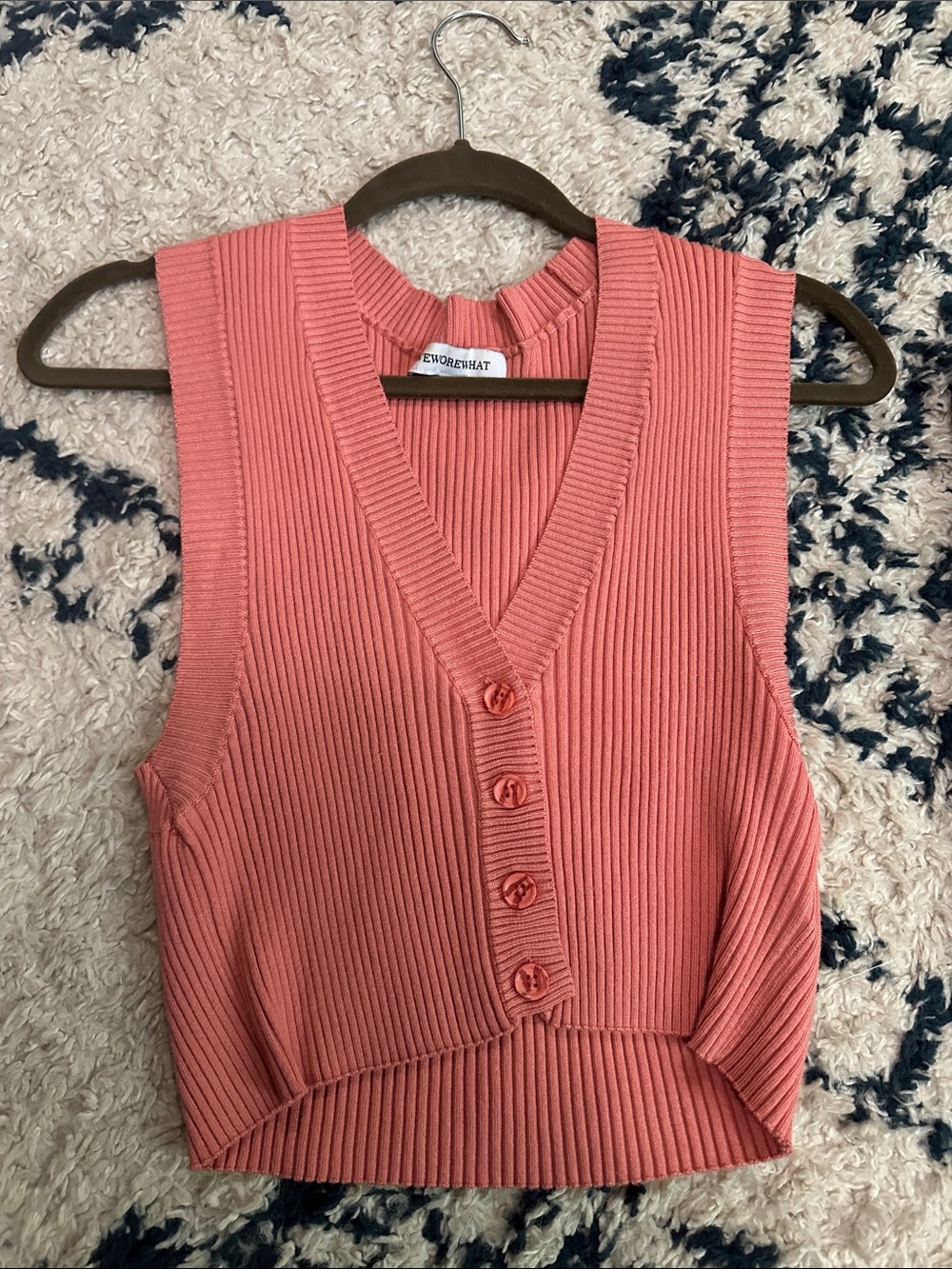 WeWoreWhat Coral Ribbed Button-Front Crop Tank